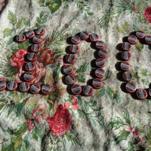 100 George Killian's Irish Red Beer Caps